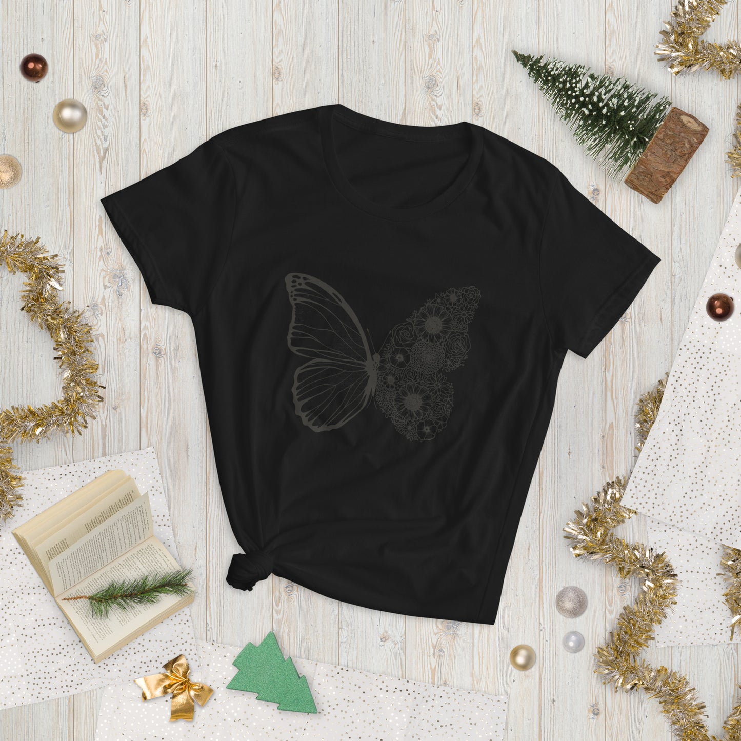 Butterfly Flowers Women's Short Sleeve T-Shirt