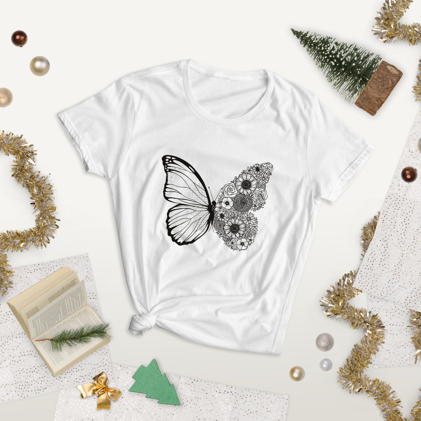 Butterfly Flowers Women's Short Sleeve T-Shirt