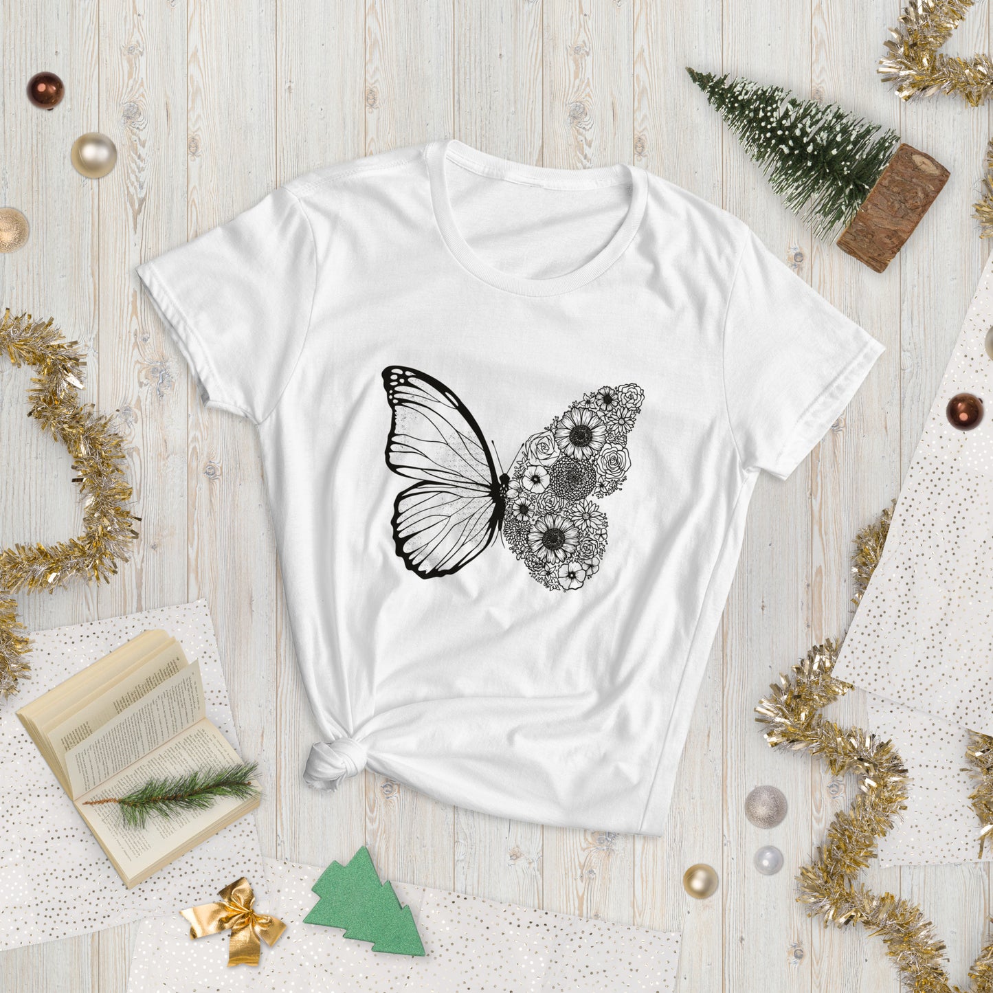 Butterfly Flowers Women's Short Sleeve T-Shirt